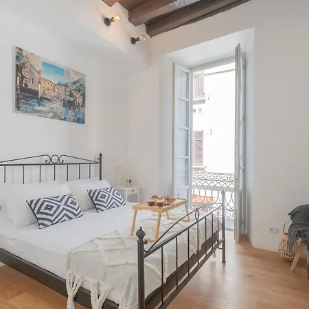 Appartement Independence With Balcony By Rent Côme