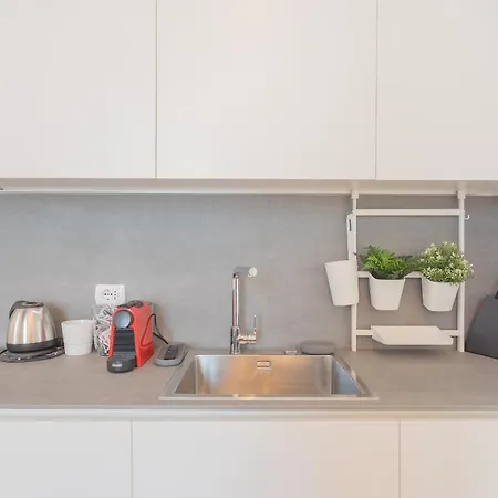 Apartament Independence With Balcony By Rent *